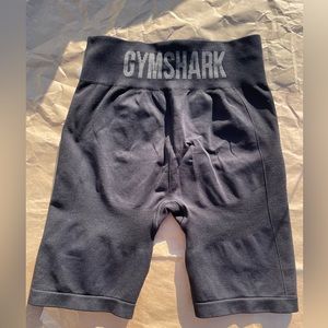 Black gymshark bike shorts size large